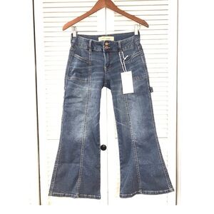 Low rise Flared Capri Carpenter Jeans new women’s size 9